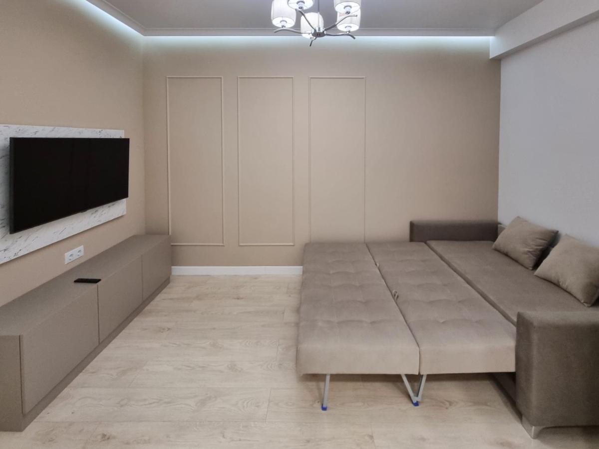 Botanica, 1 Bedroom Apartment With Living Chişinău Esterno foto